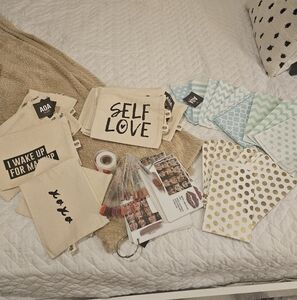 Lipsense Sales & Mailing Items